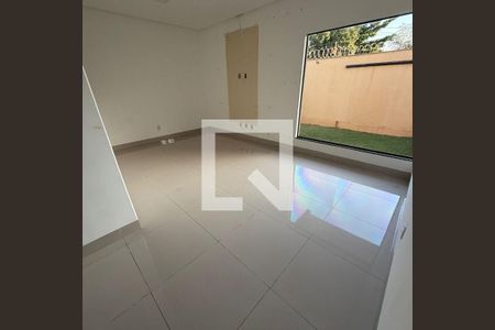 Quarto de casa para alugar com 4 quartos, 400m² em Vila Brasilia, Goiânia