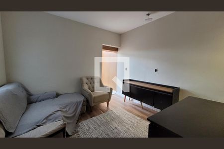 Sala de estar de casa para alugar com 2 quartos, 155m² em Vila Vermont, Itaquaquecetuba