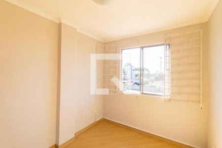 Quarto 1 de apartamento para alugar com 3 quartos, 67m² em Novo Mundo, Curitiba