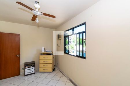 Quarto 1 de apartamento para alugar com 2 quartos, 60m² em Vila Kosmos, Rio de Janeiro