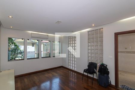 Casa à venda com 3 quartos, 144m² em Planalto Paulista, São Paulo