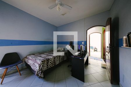 Quarto de casa para alugar com 3 quartos, 330m² em Jardim Santo Antonio, São Paulo