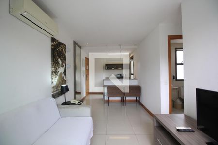 Sala de kitnet/studio à venda com 1 quarto, 43m² em Jacarepaguá, Rio de Janeiro