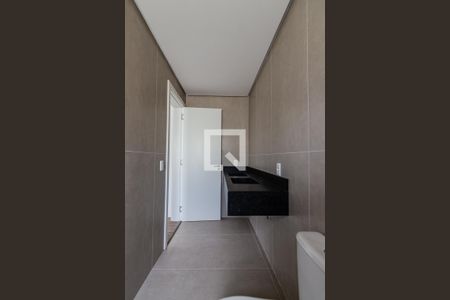 Banheiro da Suíte 1 de casa de condomínio à venda com 3 quartos, 200m² em Ipanema, Porto Alegre