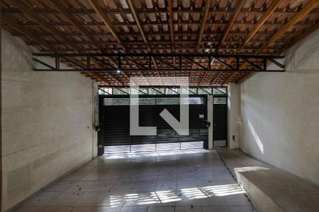 Sala - Vista  de casa para alugar com 4 quartos, 100m² em Jardim Rubi, Mogi das Cruzes