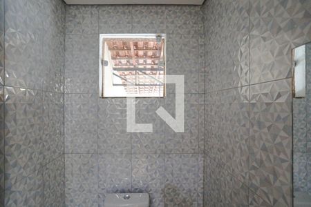 Lavabo  de casa para alugar com 4 quartos, 100m² em Jardim Rubi, Mogi das Cruzes