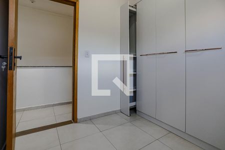 Quarto 1  de casa para alugar com 4 quartos, 100m² em Jardim Rubi, Mogi das Cruzes