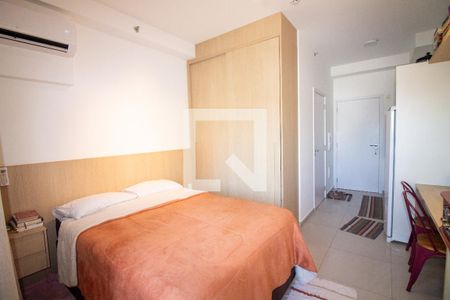 Sala / Quarto - Studio de kitnet/studio à venda com 1 quarto, 28m² em Santo Amaro, São Paulo
