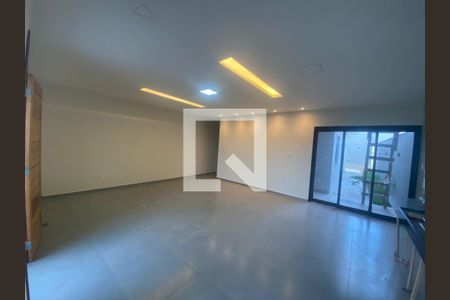 Casa para alugar com 2 quartos, 93m² em Jardim Atlântico Central, Maricá