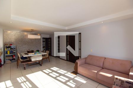 Casa de Condomínio para alugar com 4 quartos, 260m² em Engenho do Mato, Niterói