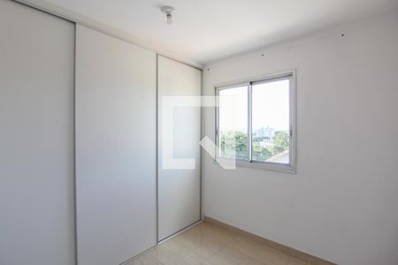 Suíte de apartamento para alugar com 2 quartos, 50m² em Heliópolis, Belo Horizonte