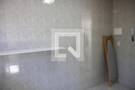 Cozinha e Área de Serviço de apartamento para alugar com 2 quartos, 75m² em Setor Urias Magalhães, Goiânia