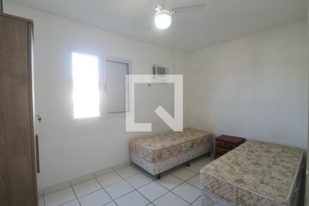 Suíte de apartamento para alugar com 2 quartos, 72m² em Jardim Las Palmas, Guarujá