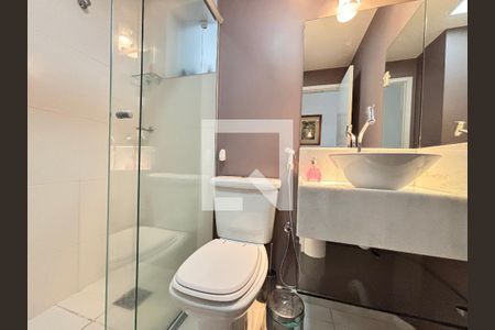 Banheiro de apartamento à venda com 2 quartos, 68m² em Vila Uberabinha, São Paulo