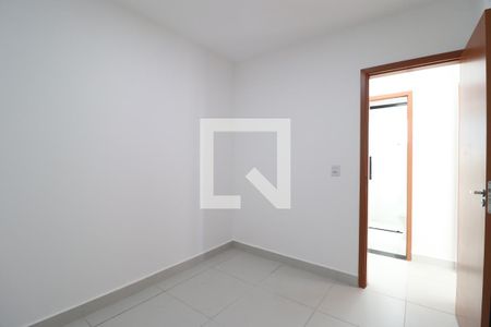 Quarto 1 de apartamento para alugar com 2 quartos, 58m² em Dona Zulmira, Uberlândia