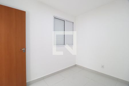 Quarto 1 de apartamento para alugar com 2 quartos, 58m² em Dona Zulmira, Uberlândia