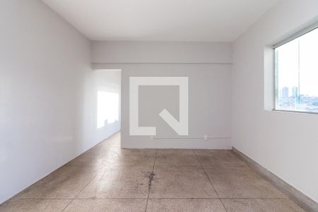 Sala de casa para alugar com 1 quarto, 50m² em Parque Peruche, São Paulo