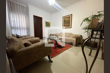 Sala de casa à venda com 3 quartos, 133m² em Nova Granada, Belo Horizonte