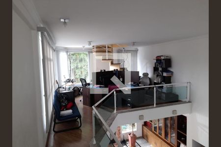 Sala de casa para alugar com 5 quartos, 680m² em Sabaúna, Mogi das Cruzes