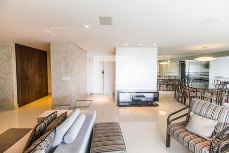 Sala  de apartamento à venda com 3 quartos, 202m² em Alphaville Empresarial, Santana de Parnaíba