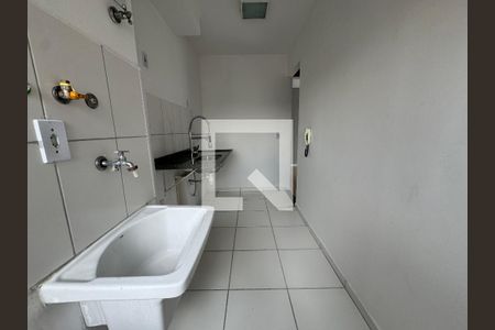 Cozinha e Área de Serviço de apartamento à venda com 2 quartos, 48m² em São Pedro, Osasco