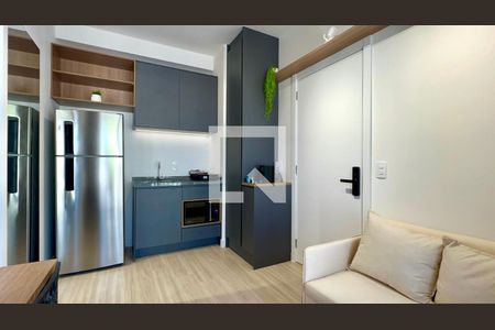 Sala de kitnet/studio para alugar com 1 quarto, 27m² em Pinheiros, São Paulo