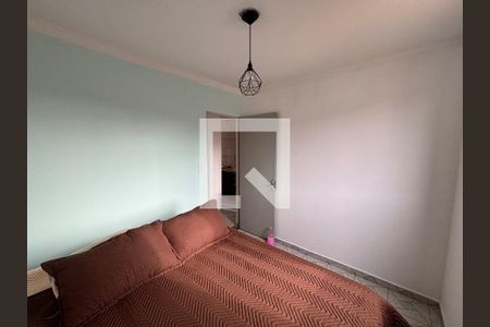 Quarto 1 de apartamento para alugar com 2 quartos, 45m² em Parque dos Dourados, Ferraz de Vasconcelos