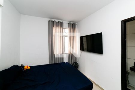 Suíte de apartamento para alugar com 2 quartos, 180m² em Santo Antônio, Belo Horizonte