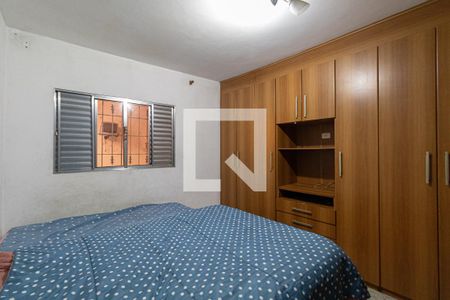 Quarto 1 de casa à venda com 2 quartos, 180m² em Núcleo Carvalho de Araujo, São Paulo