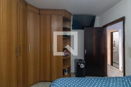 Quarto 1 de casa à venda com 2 quartos, 180m² em Núcleo Carvalho de Araujo, São Paulo