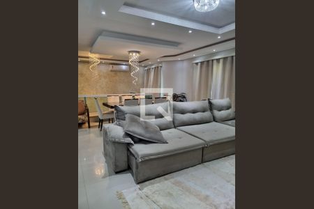 Sala de casa de condomínio à venda com 3 quartos, 300m² em Condomínio Chacur, Várzea Paulista