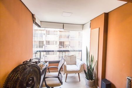 Sala  de apartamento para alugar com 3 quartos, 86m² em Alphaville Industrial, Barueri