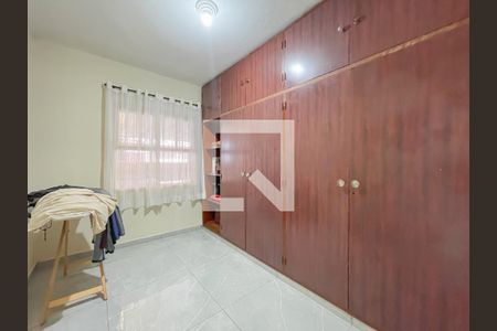 Quarto 2 de casa à venda com 4 quartos, 145m² em Quitaúna, Osasco