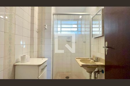 Banheiro de apartamento para alugar com 2 quartos, 60m² em Pinheiros, São Paulo