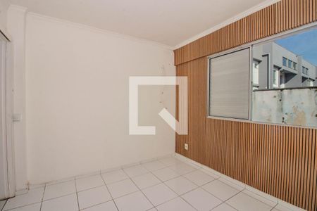 Quarto 1 de apartamento à venda com 2 quartos, 48m² em Sarandi, Porto Alegre