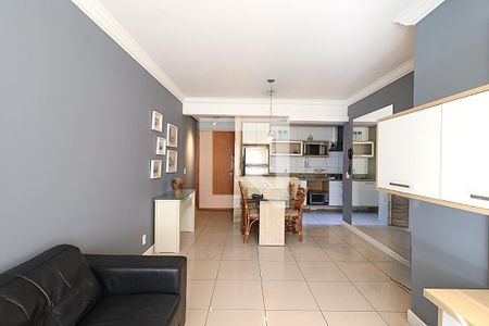 Sala de apartamento para alugar com 3 quartos, 82m² em Petrópolis, Porto Alegre