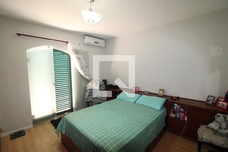 Quarto 1 de casa à venda com 2 quartos, 200m² em Chora Menino, São Paulo