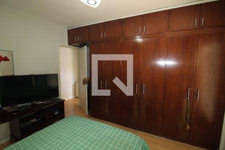Quarto 1 de casa à venda com 2 quartos, 200m² em Chora Menino, São Paulo