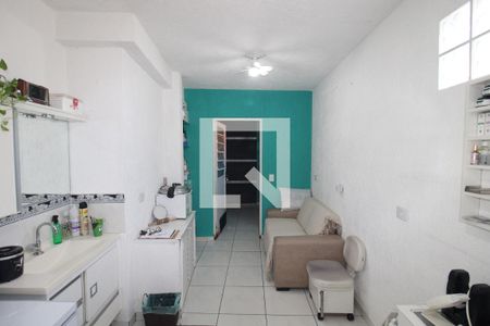 Sala 2 de casa à venda com 2 quartos, 200m² em Chora Menino, São Paulo