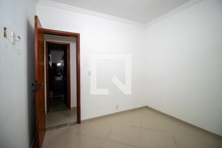 Quarto 1 de apartamento para alugar com 2 quartos, 60m² em Irajá, Rio de Janeiro