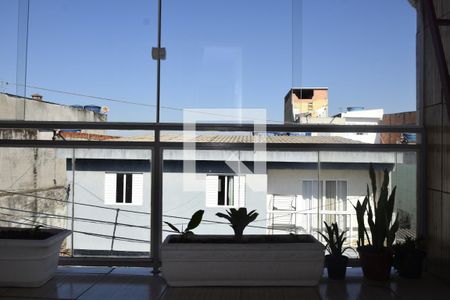 Varanda de casa para alugar com 1 quarto, 50m² em Jardim Guaruja, Embu das Artes