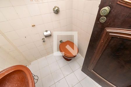 1º andar - Banheiro 1 de casa de condomínio para alugar com 3 quartos, 200m² em Vila Kosmos, Rio de Janeiro