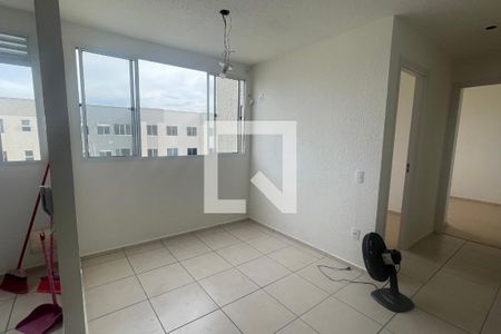 Sala de apartamento para alugar com 2 quartos, 41m² em Parque Sarapuí, Duque de Caxias