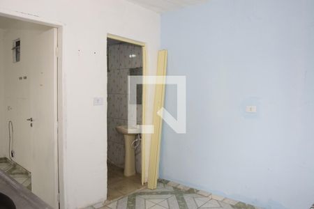 Sala/Cozinha de casa para alugar com 1 quarto, 45m² em Jardim Guaruja, Embu das Artes