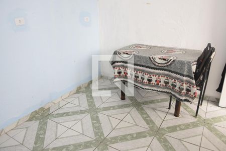 Sala/Cozinha de casa para alugar com 1 quarto, 45m² em Jardim Guaruja, Embu das Artes
