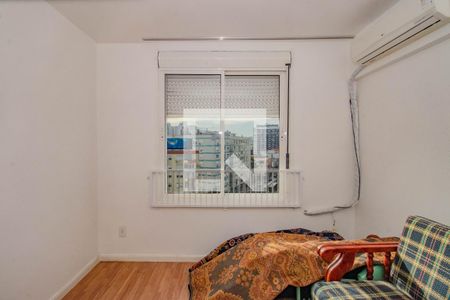 Quarto 1 de apartamento à venda com 3 quartos, 100m² em Santa Cecília, Porto Alegre