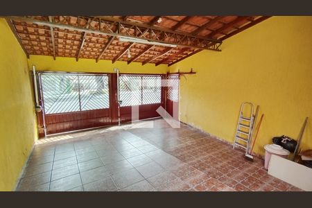 Quintal  de casa para alugar com 4 quartos, 144m² em Sesc, Suzano