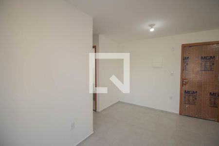 Sala de apartamento para alugar com 2 quartos, 47m² em Rio do Ouro, São Gonçalo