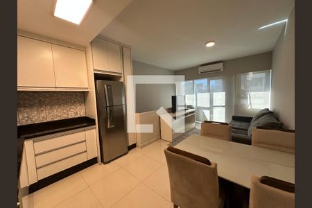 Sala de apartamento para alugar com 1 quarto, 45m² em Bethaville I, Barueri