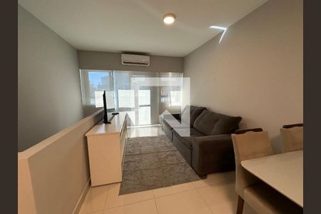 Sala de apartamento para alugar com 1 quarto, 45m² em Bethaville I, Barueri